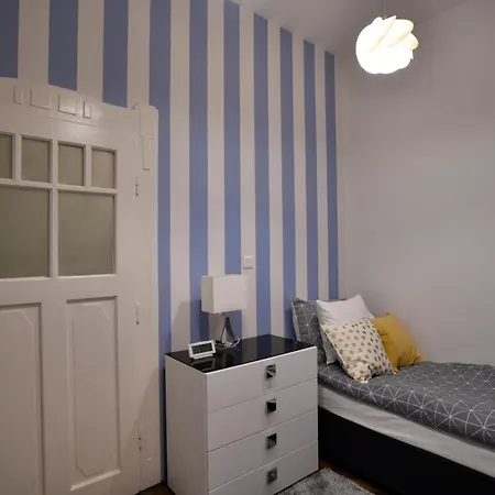 公寓 Luxuryflat Near Centre On118 Sqm, 3br,2bth,8bed,ac 布达佩斯