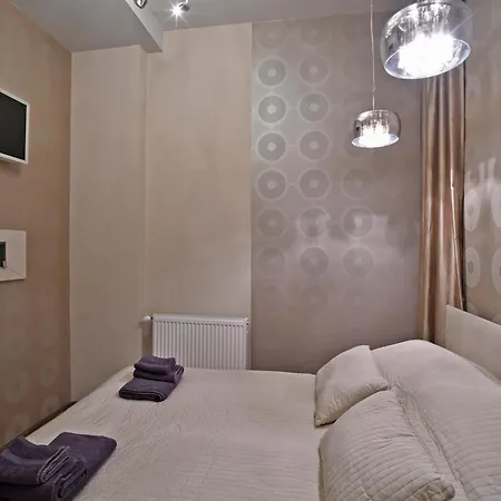 公寓 Luxuryflat Near Centre On118 Sqm, 3br,2bth,8bed,ac