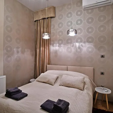 Luxuryflat Near Centre On118 Sqm, 3br,2bth,8bed,ac *