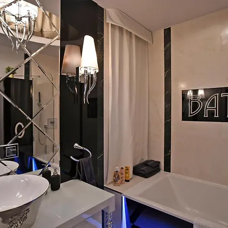 Luxuryflat Near Centre On118 Sqm, 3br,2bth,8bed,ac * 布达佩斯