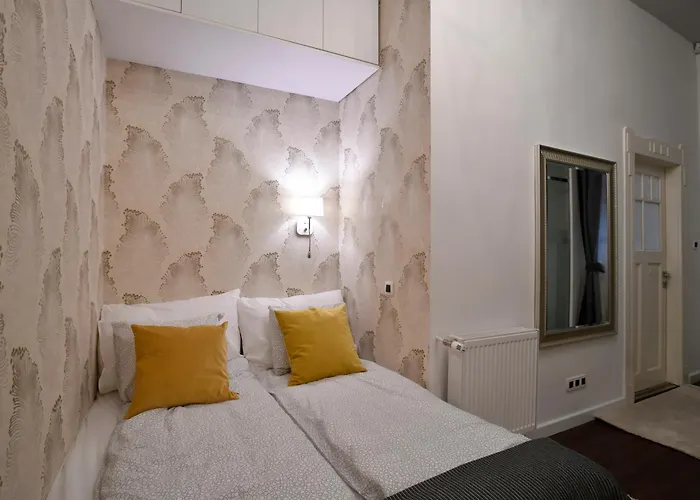 Luxuryflat Near Centre On118 Sqm, 3br,2bth,8bed,ac *