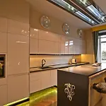 Luxuryflat Near Centre On118 Sqm, 3br,2bth,8bed,ac * Budapeste