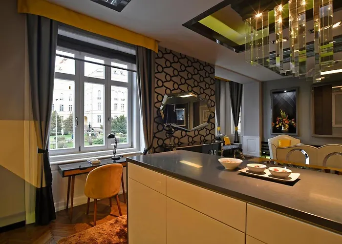 Apartament Luxuryflat Near Centre On118 Sqm, 3br,2bth,8bed,ac Budapesta