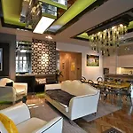 Luxuryflat Near Centre On118 Sqm, 3br,2bth,8bed,ac *